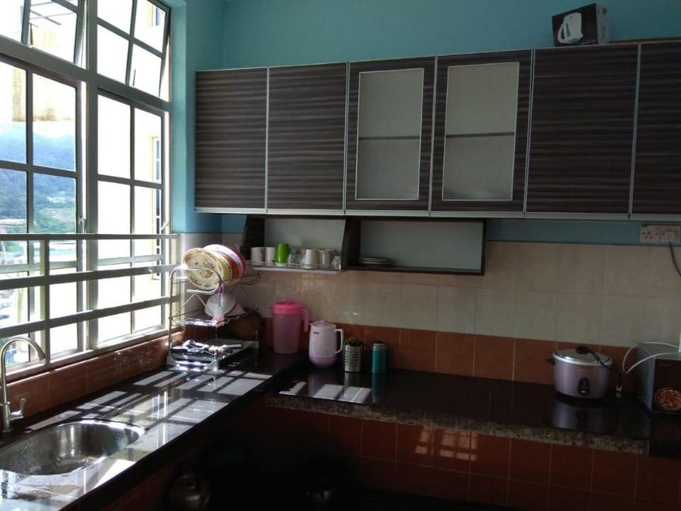 Tenang & Tranquil Muslim Homestay @ Cameron Apartment in Brinchang