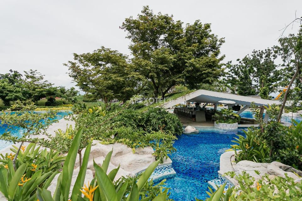 Apartment Beachfront Cebu Mactan Apartment in Lapu-Lapu City