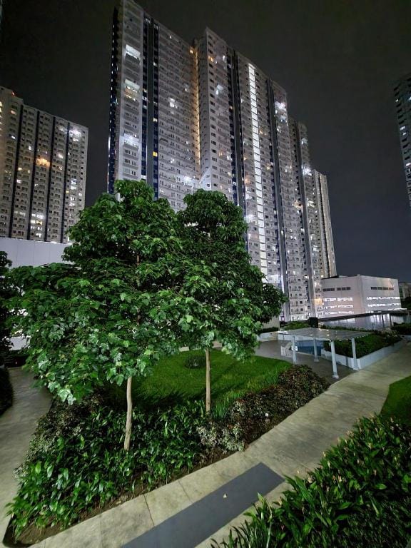 VictoriansHome @ The Grass Residences, SM North Bridgeway, MRT & Transport Hub Vacation rental in Quezon City