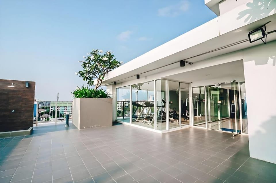 The Patio top floor by BHB Bangsaen Apartment in Chon Buri Changwat