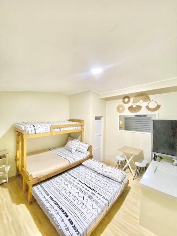 Entire Compound - Olongapo Viajeros Transient  Vacation rental in Olongapo