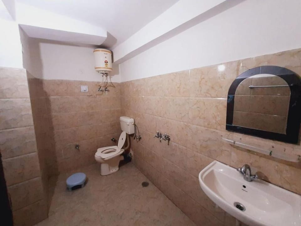 TNF Nature stay ||Private Room|Best sunset|Parking Vacation rental in Shimla