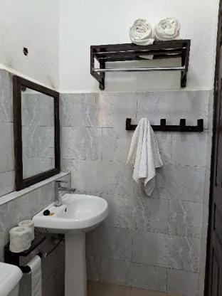 Future Enaiteru: Lovely and Sweet bungalow  Vacation rental in Uganda
