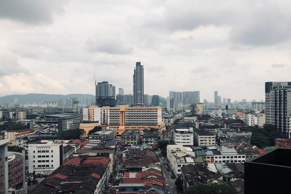 KLCC view 1BR | 5min walk LRT, Lalaport, T.Square Vacation rental in Federal Territory of Kuala Lumpur