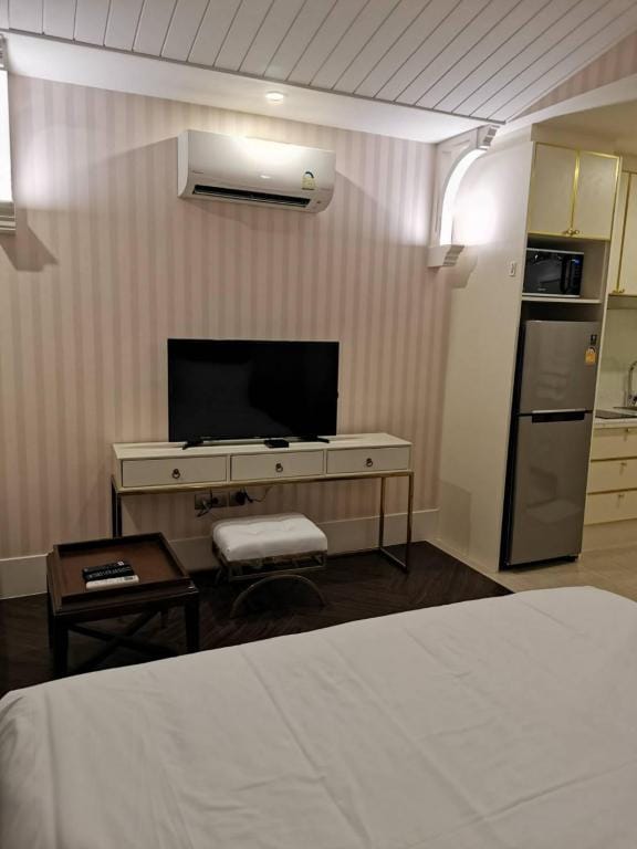 Grand Florida Beachfront Pattaya Apartment in Pattaya City