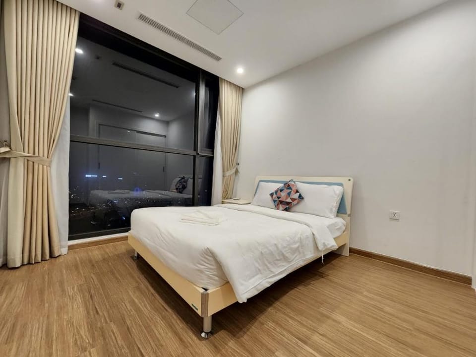 FSB Homestay 3Br2Wc Vinhome Sky Lake Apartment in Laos