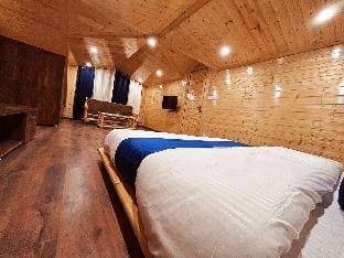 The Retreat Cottage - Woodland Escape Villa in Himachal Pradesh