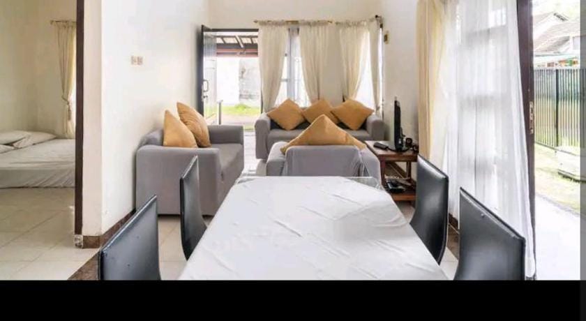 Meninting Garden house Vacation rental in Batu Layar