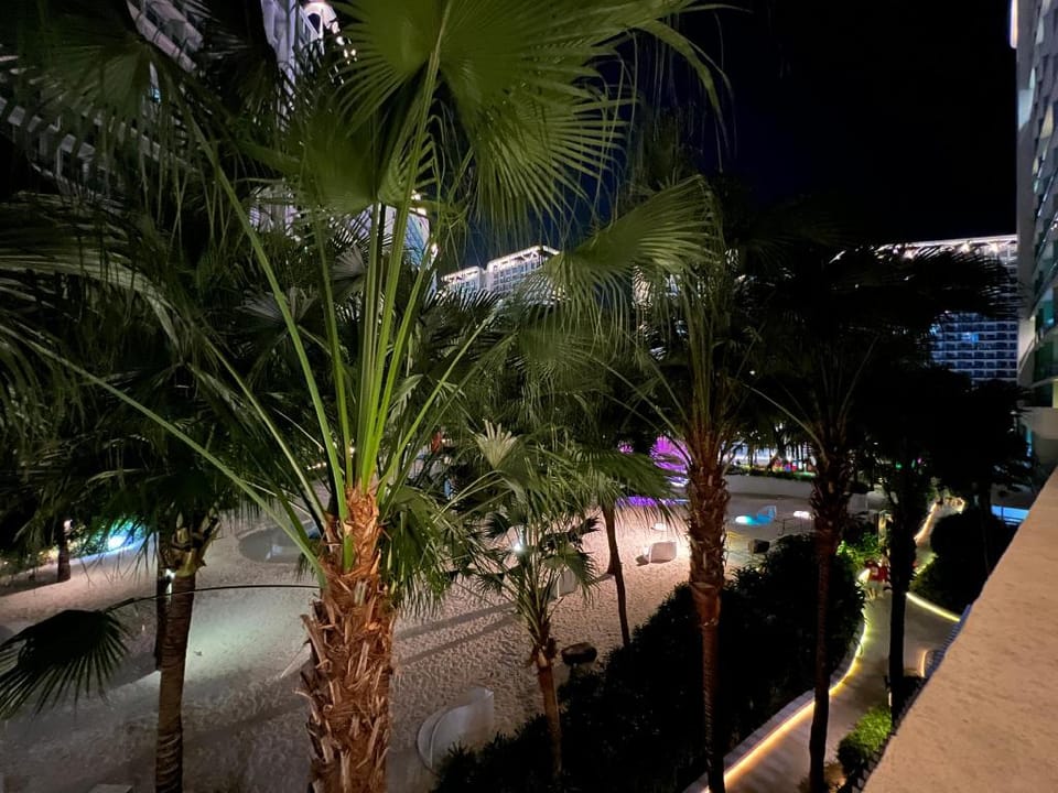 Staycation Beach View @ Azure Condo Apartment in Paranaque