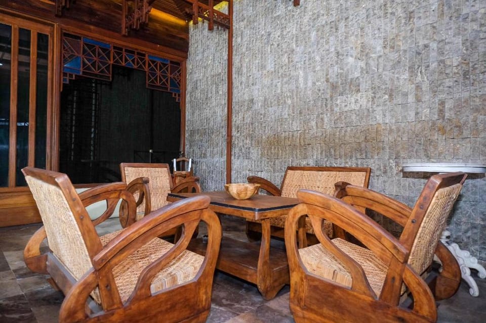 Urbanview Hotel Syariah Wisnugraha by RedDoorz Hotel in Yogyakarta
