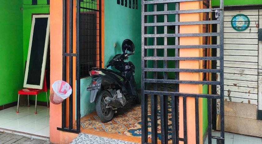 Johje Guest House Medan Mitra RedDoorz Hotel in Indonesia