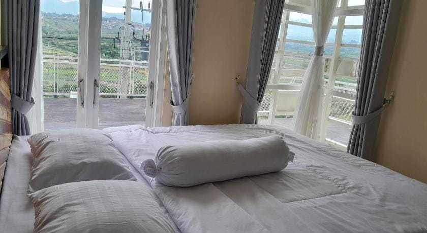 Endah View & Villa Villa in Batu
