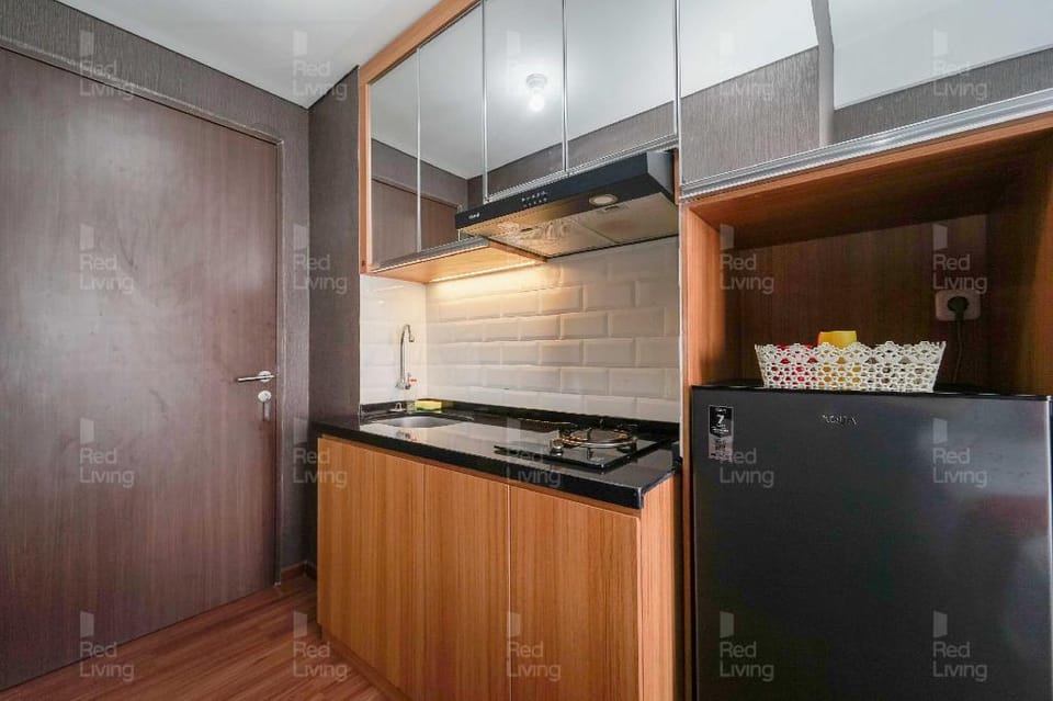 RedLiving Apartemen Transpark Juanda - Kamarku Tower Jade with Netflix Hotel in West Java
