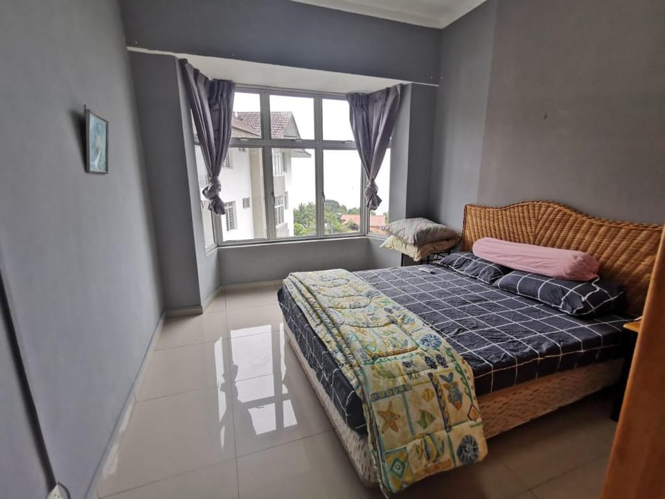 Relaxing Seaview 8-10pax 3B2B at Teluk Kemang, PD Apartment in Port Dickson