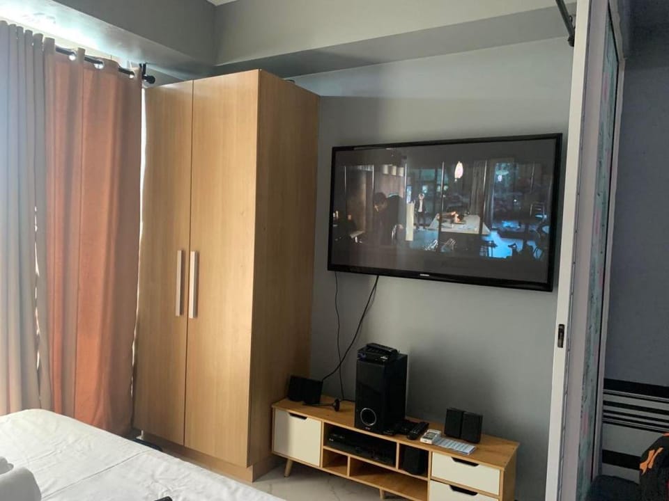 Azure Rio East Beach & City View  1016 Apartment in Paranaque