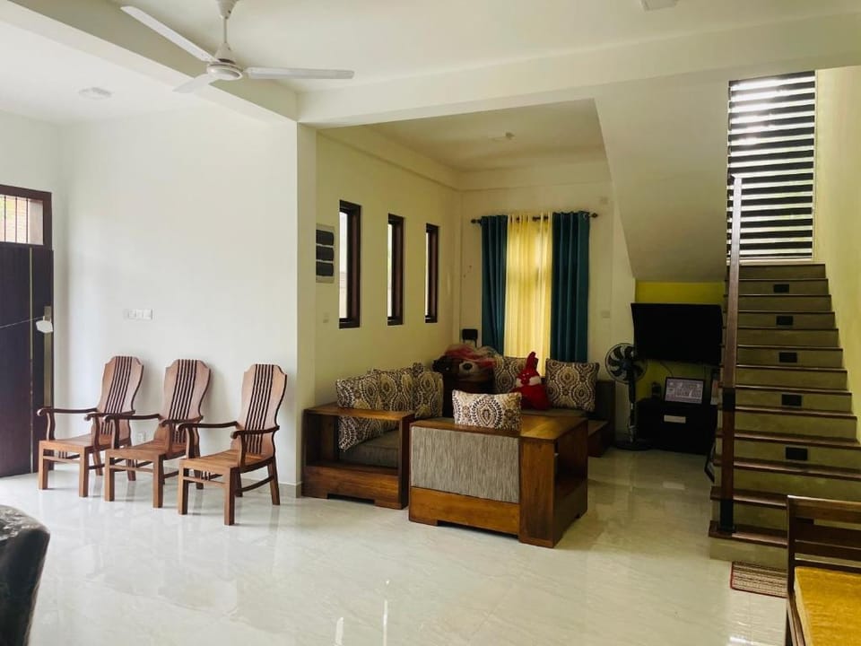 Meloni Home Stay Villa in Southern Province