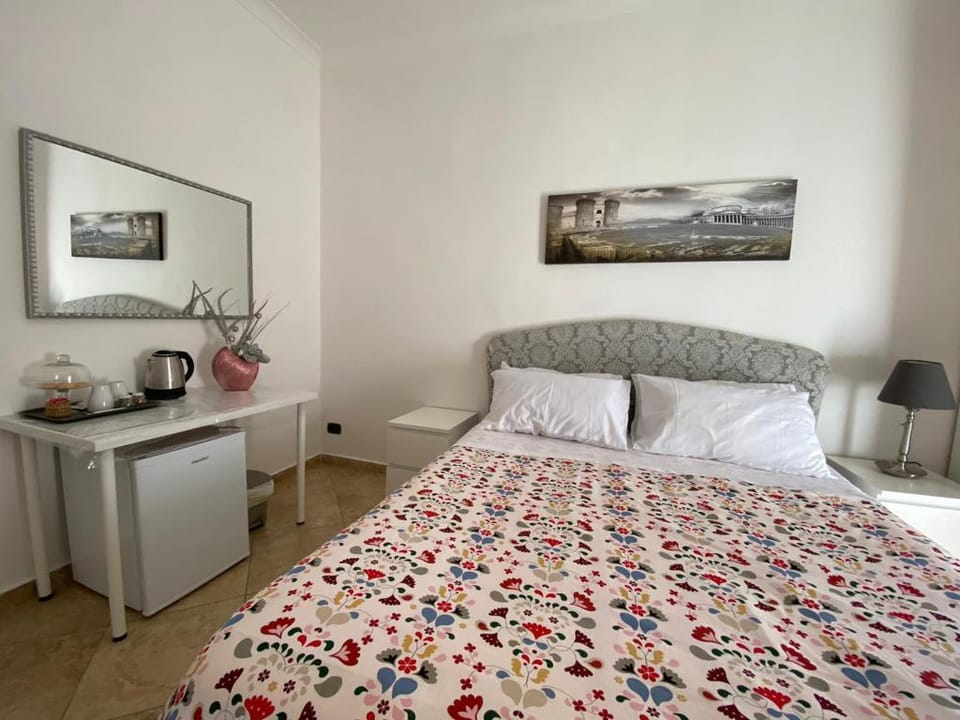 falu napoli centro matrimoniale standard grey Apartment in Naples