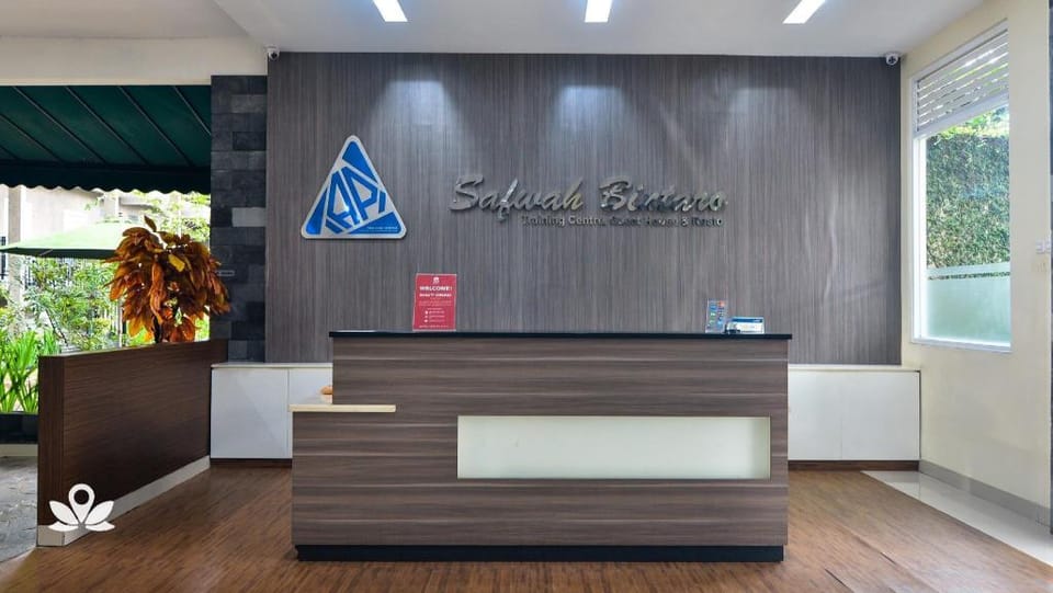 Safwah Bintaro Syariah Mitra RedDoorz Hotel in Jakarta