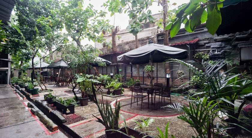 Safwah Bintaro Syariah Mitra RedDoorz Hotel in Jakarta