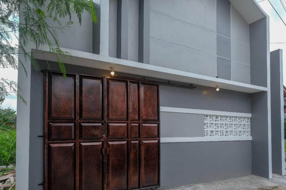 KoolKost near Kampus UNS Solo Hotel in Indonesia