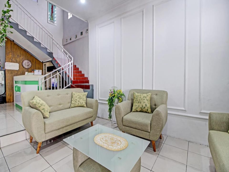 Capital O 92250 Hall & Guesthouse Kowapi Syariah Hotel in Indonesia