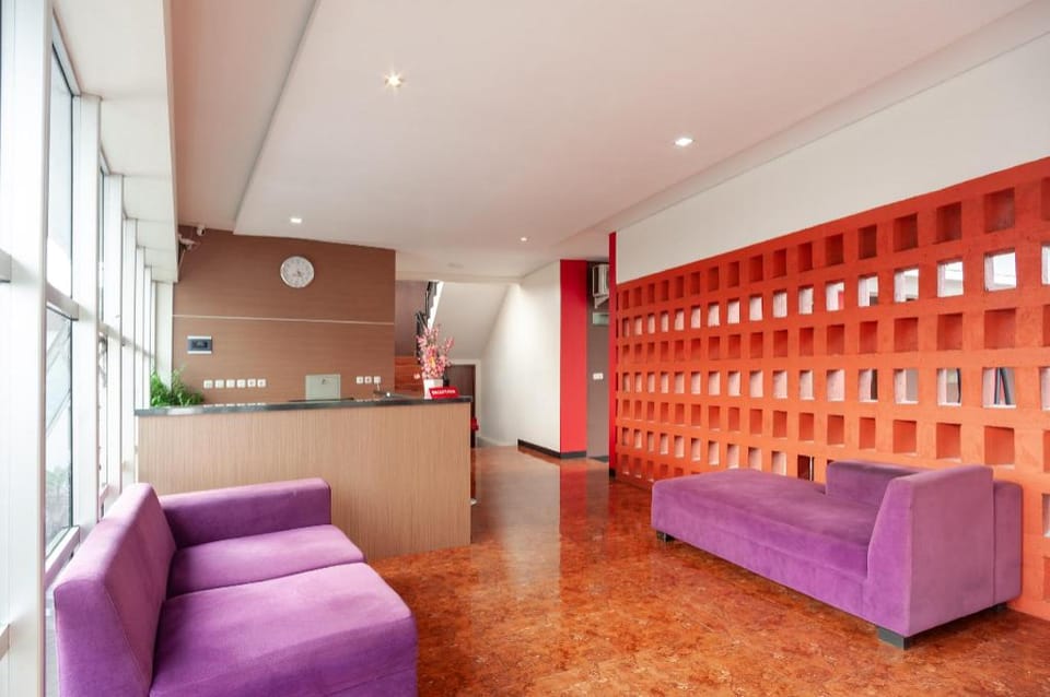 Urbanview Hotel Amarilis Sentul Bogor by RedDoorz Hotel in West Java