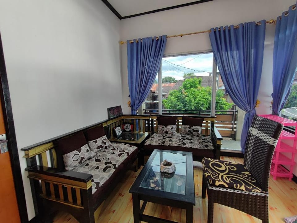 OYO 92357 Zzip Homestay Hotel in Indonesia