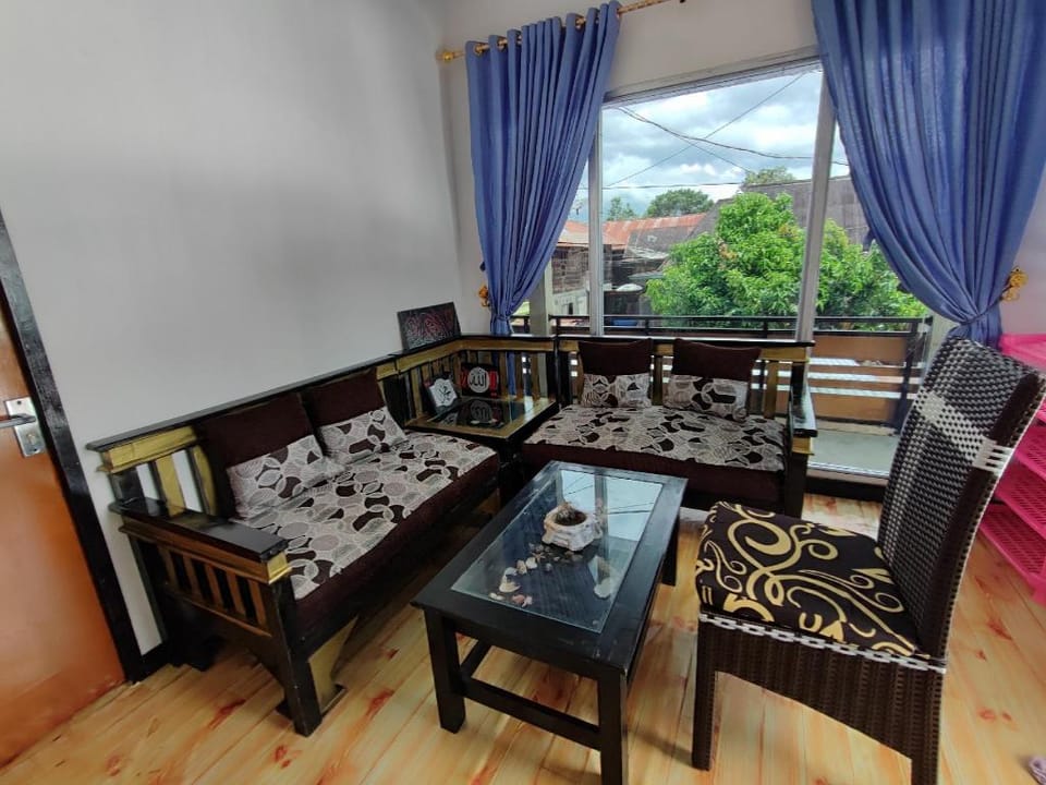 OYO 92357 Zzip Homestay Hotel in Indonesia