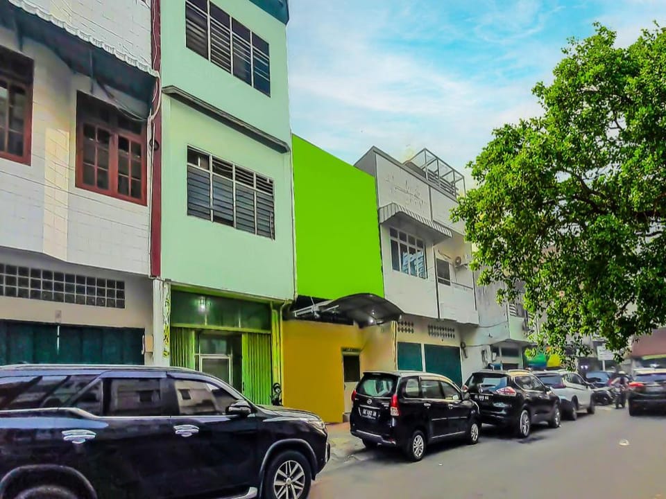 SPOT ON 92236 Kediri Family Homestay Hotel in Indonesia