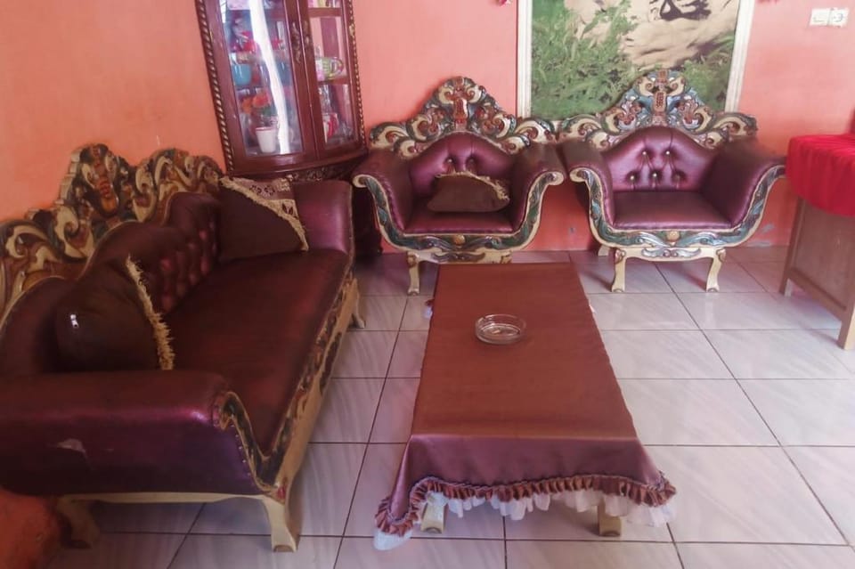 EXPRESS O 92251 Jaya Kusuma Homestay Near PONPES Darul Muhtadin Hotel in Indonesia