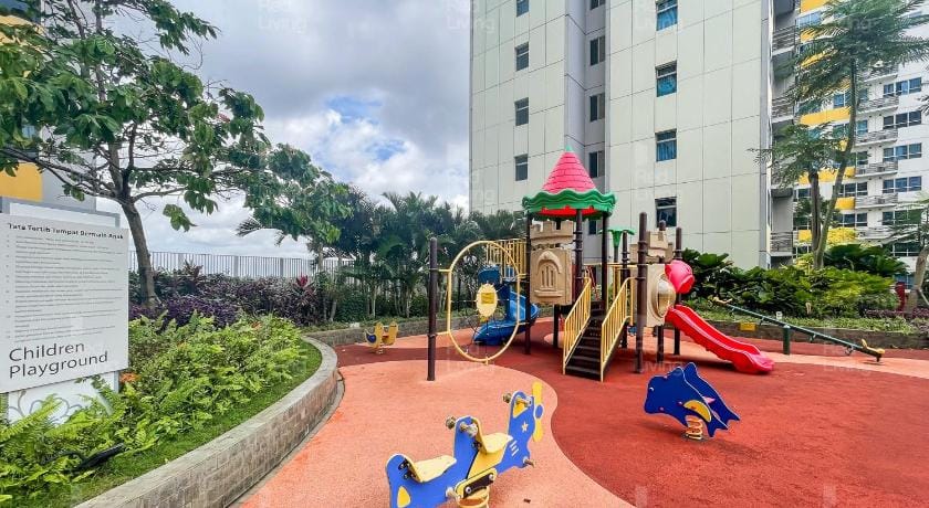 RedLiving Apartemen Springlake Summarecon - Kamarku Tower Azolla Hotel in West Java