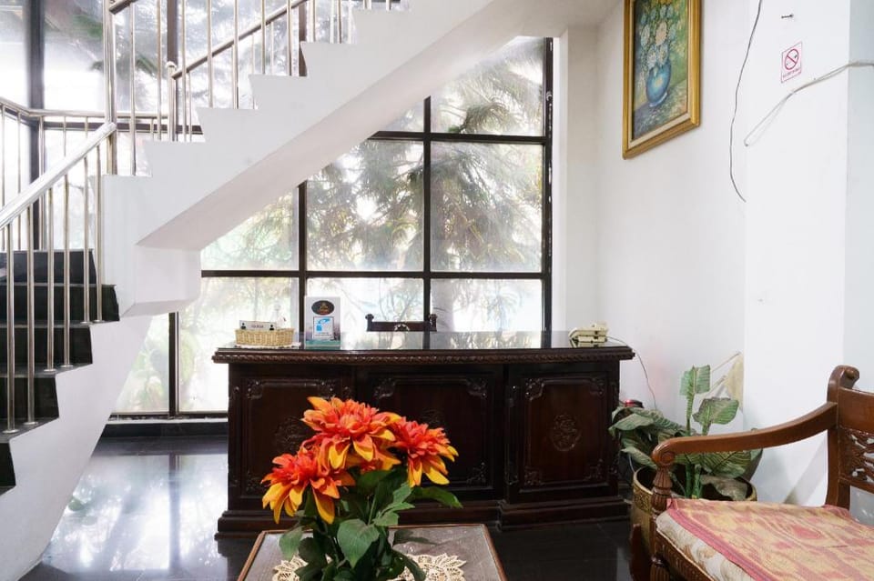 OYO 92249 Wisma Rina Rini Tegalega Park Hotel in Bandung
