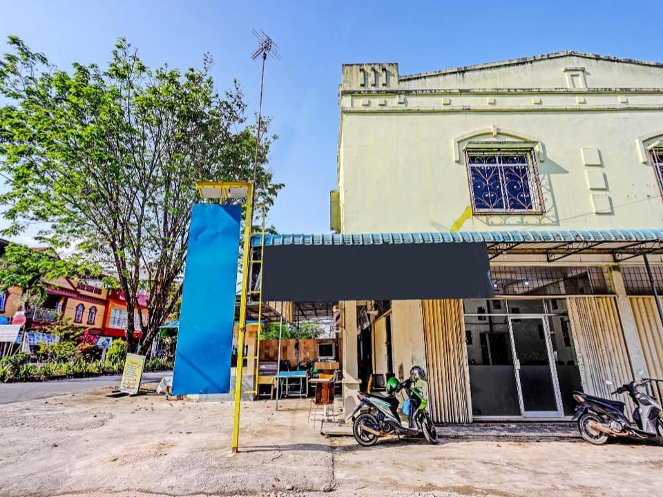 Hotel O Aulia Homestay Syariah Hotel in Riau Islands, Indonesia
