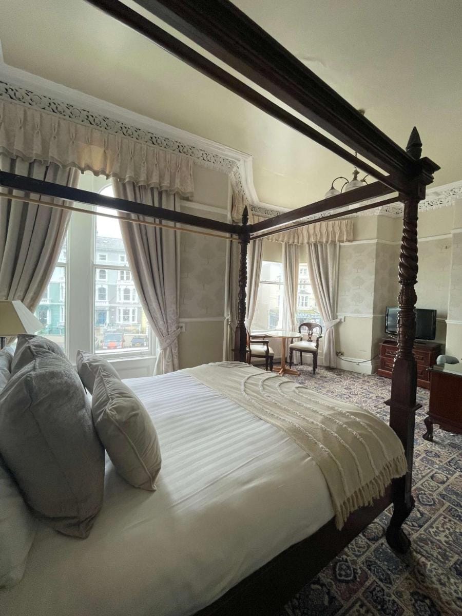 Montclare Hotel in Llandudno
