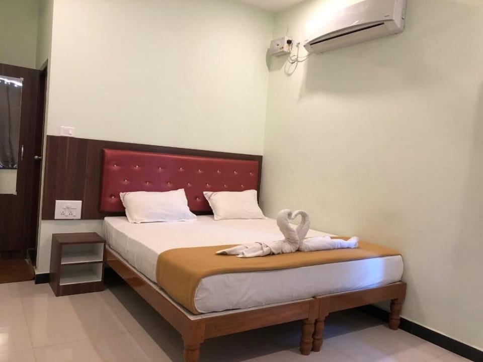 Ponni Residency Thanjavur Hotel in Tamil Nadu