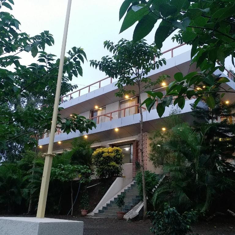Natural resort panhala Hotel in Karnataka