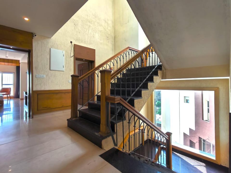 Hotel Luxury Inn by Stotrak Hospitality Hotel in Uttarakhand