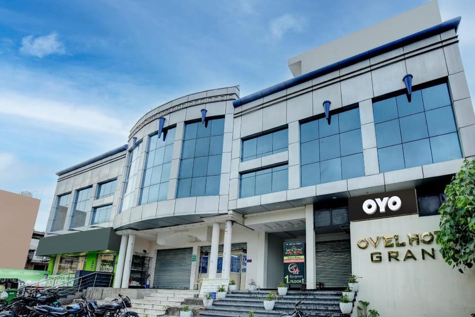 Super Collection O Ovel Hotel Grand Hotel in Punjab, India