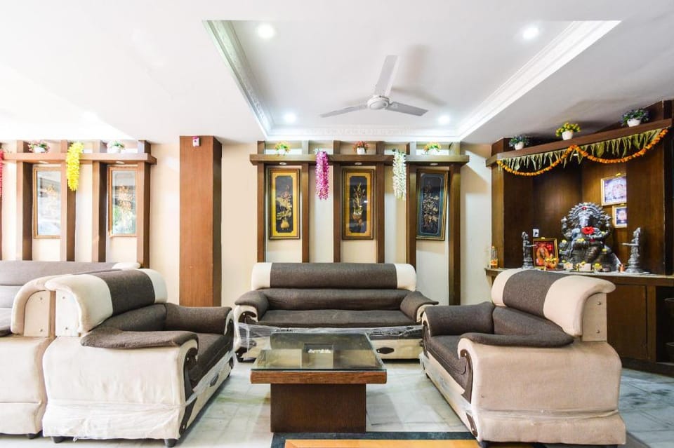 Townhouse OAK Secunderabad Near Railway Station Formerly Hotel Brahma Hotel in Hyderabad