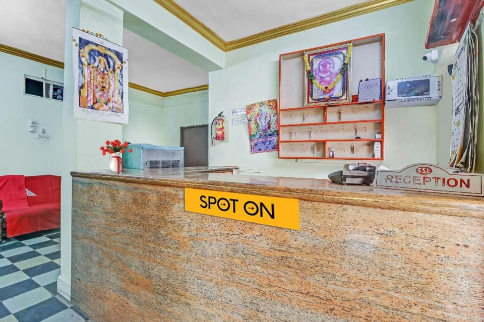 Hotel O Bhavani Rest Rooms Hotel in Secunderabad
