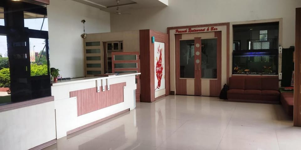 Hotel New Manas Hotel in Maharashtra