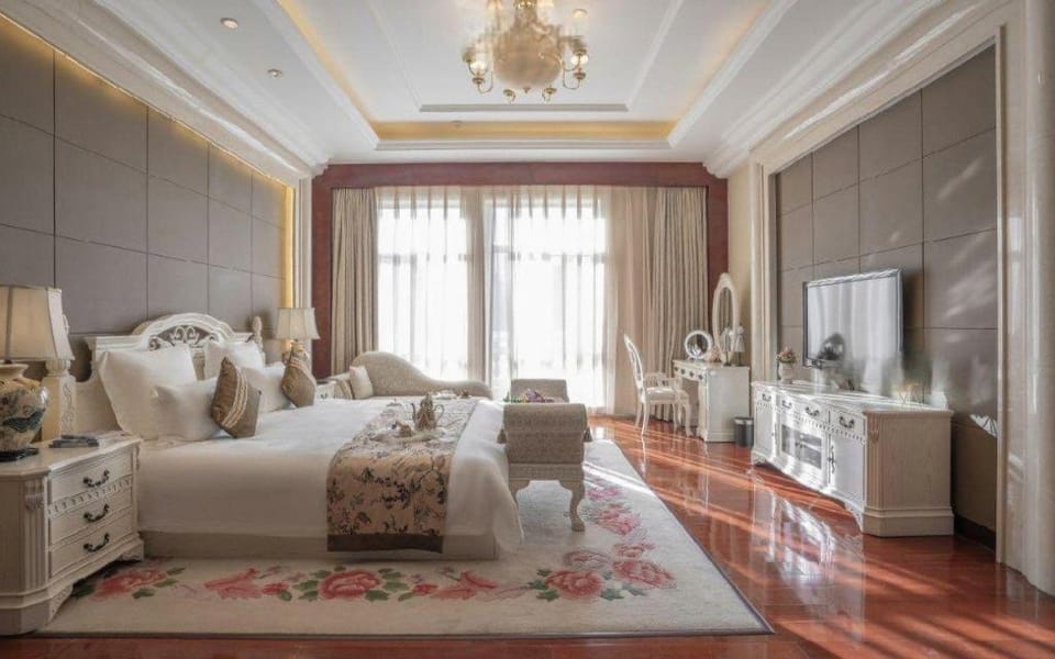 HeBei Cuipingshan Guesthouse Hotel in China