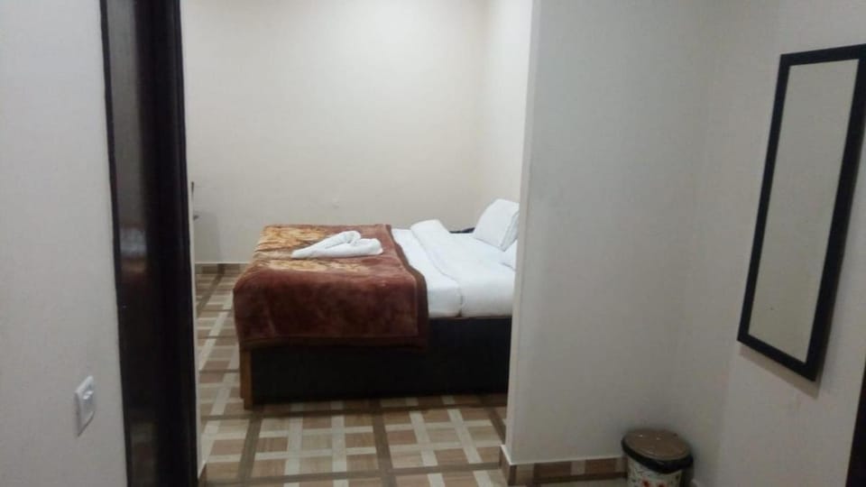 Brahma Kamal Hotel in Uttarakhand