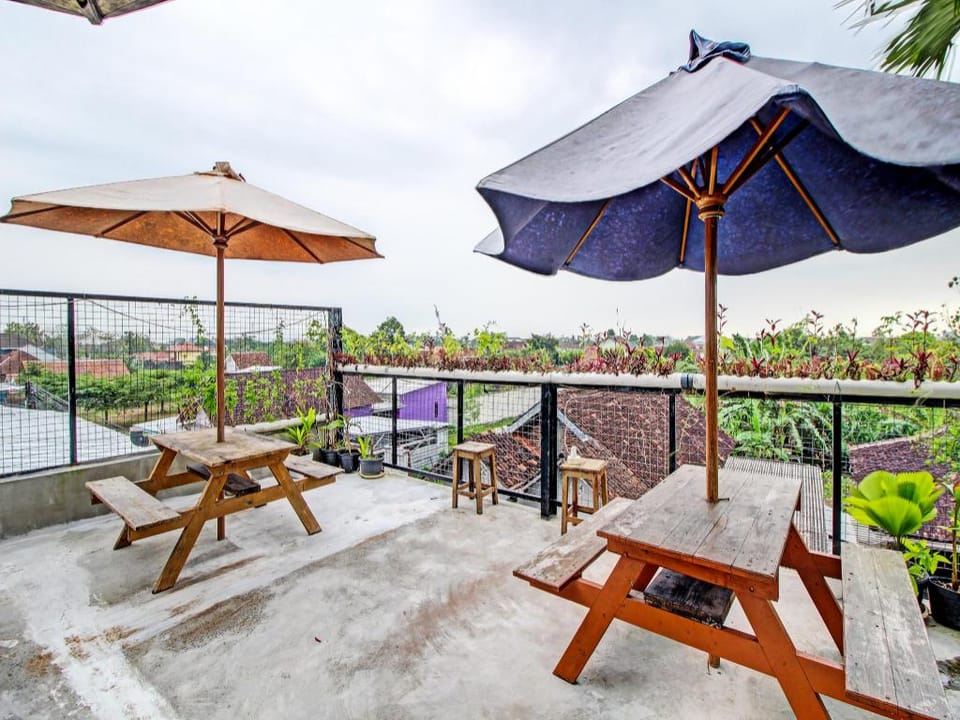 OYO 92256 Sentosa Residence Hotel in Special Region of Yogyakarta