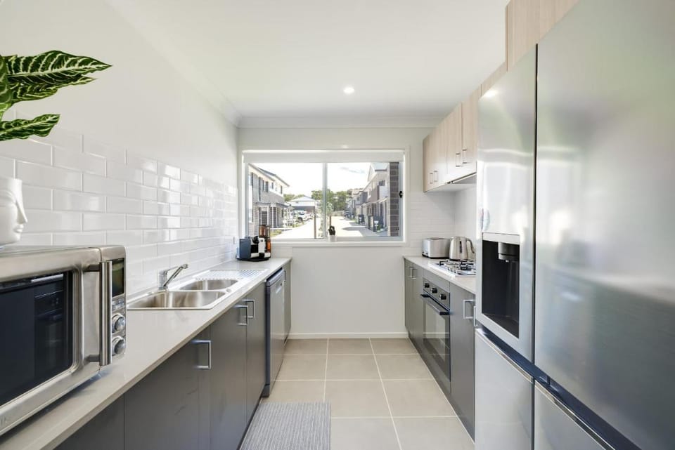 Stylish, Modern 3BR Charmhaven Getaway Vacation rental in Central Coast