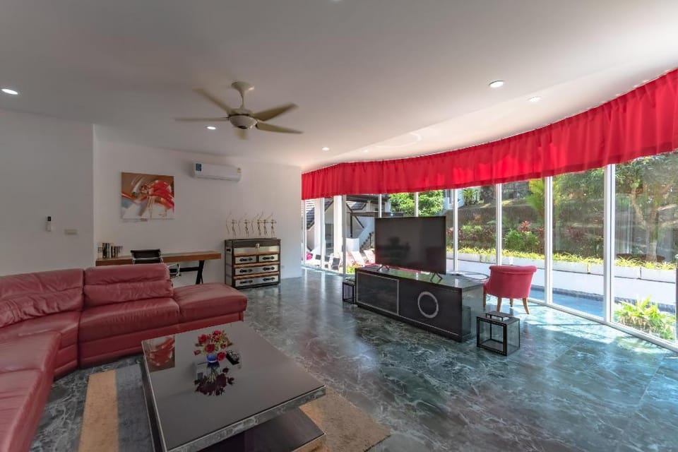 Villa Nap Dau private pool villa for big Family and Friends Villa in Chalong