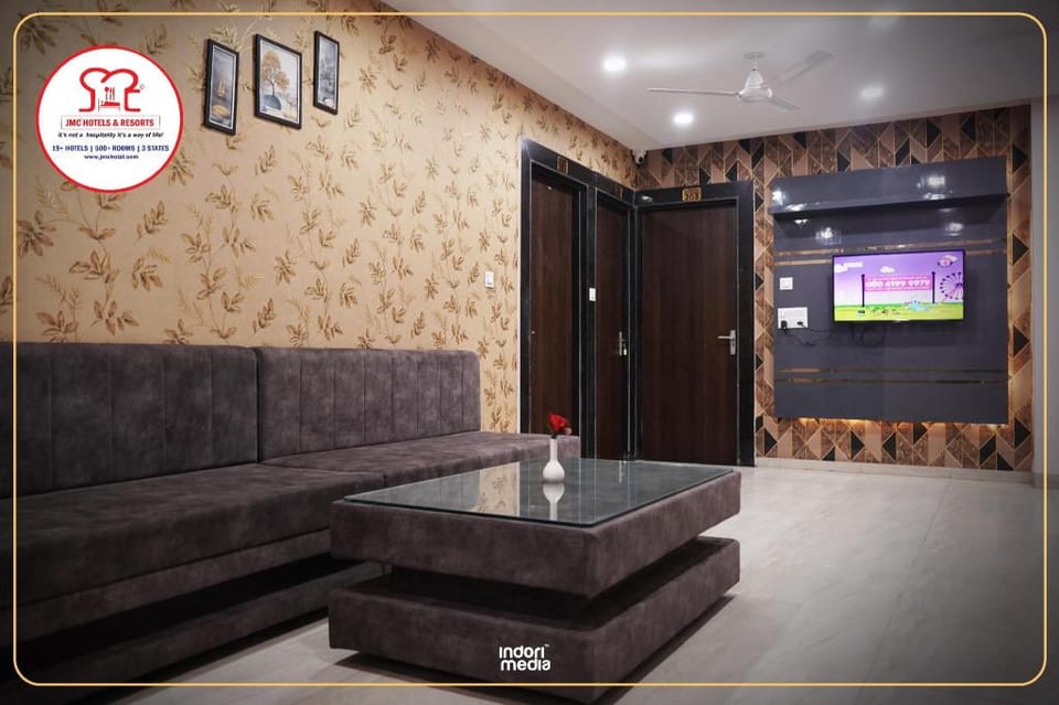 JMC HOTEL G9, PITHAMPUR Hotel in India
