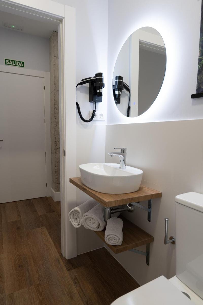 Center Suite Acebedos Bed and Breakfast in Santander