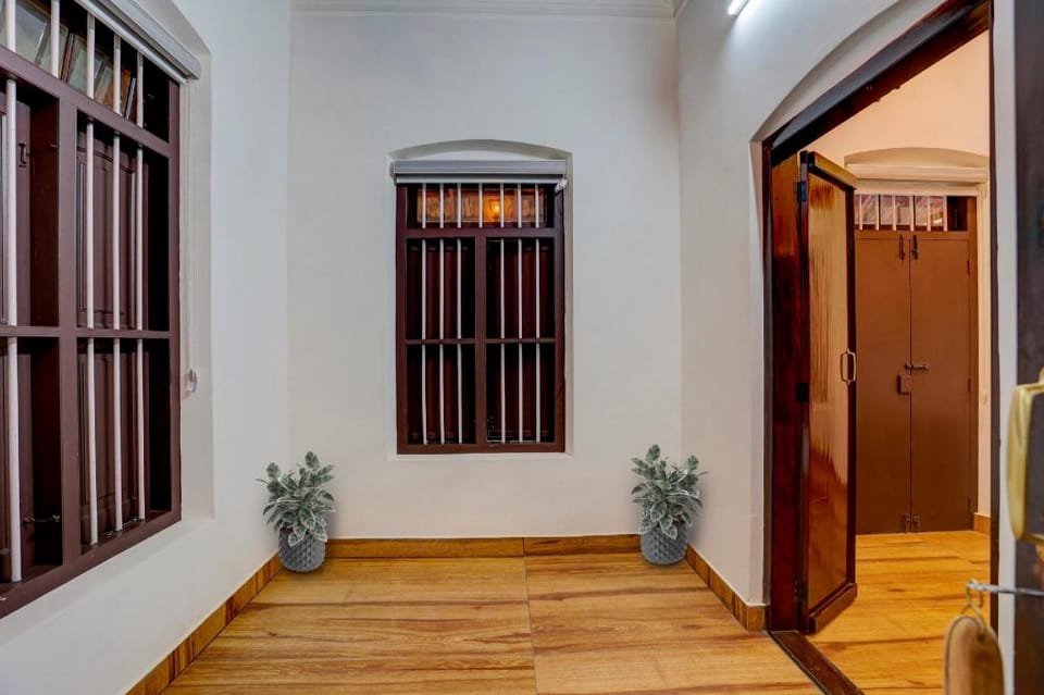 Hotel O Poptavern Heritage Hotel in Thiruvananthapuram