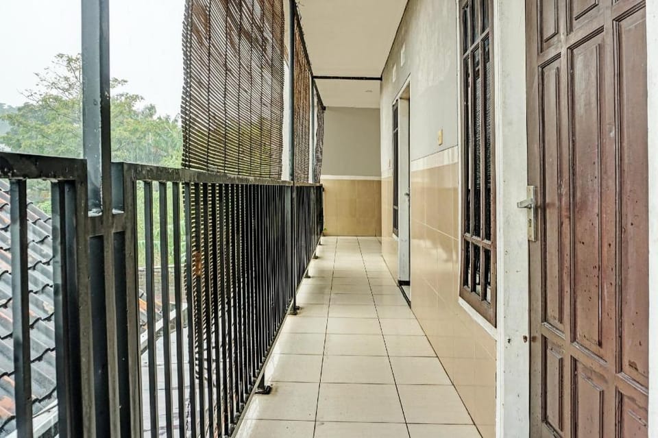 OYO Life 92395 Namimart Syariah 3 Hotel in East Java
